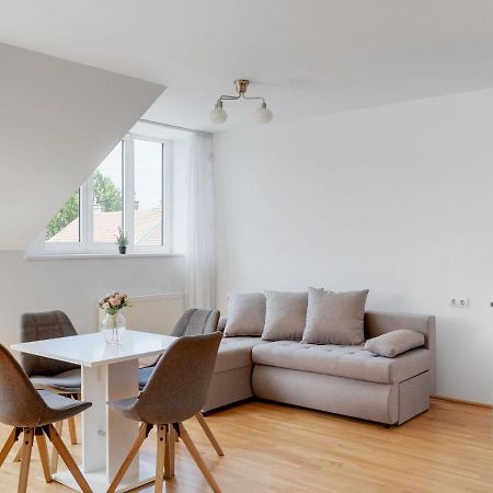 Elegant Apartment In Vienna With Patio Eksteriør billede