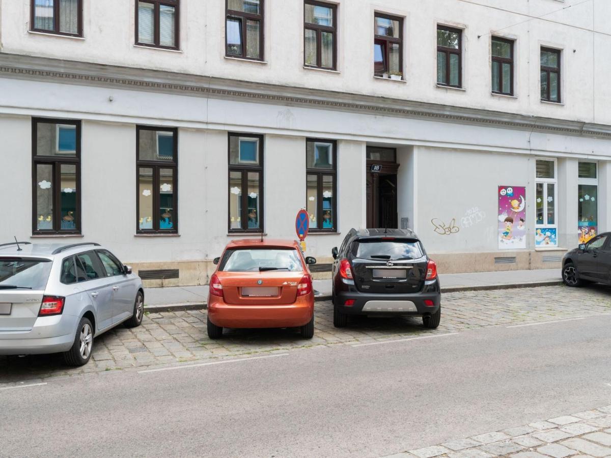 Elegant Apartment In Vienna With Patio Eksteriør billede