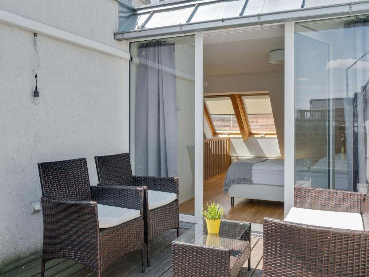 Elegant Apartment In Vienna With Patio Eksteriør billede