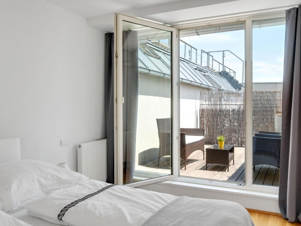 Elegant Apartment In Vienna With Patio Eksteriør billede